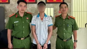 N.T.A bị khởi tố sau khi nhận 1,3 tỷ đồng chuyển khoản nhầm nhưng không hoàn trả, mà sử dụng số tiền này để đánh bạc tại Campuchia.