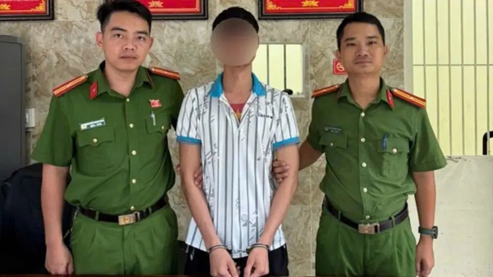 N.T.A bị khởi tố sau khi nhận 1,3 tỷ đồng chuyển khoản nhầm nhưng không hoàn trả, mà sử dụng số tiền này để đánh bạc tại Campuchia.