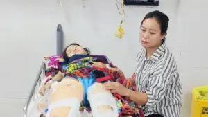 Cô giáo mầm non bị xe tải cán khi chạy ra đường cứu học sinh, phải cắt bỏ một chân. Chi tiết vụ tai nạn khiến nhiều người xót xa.