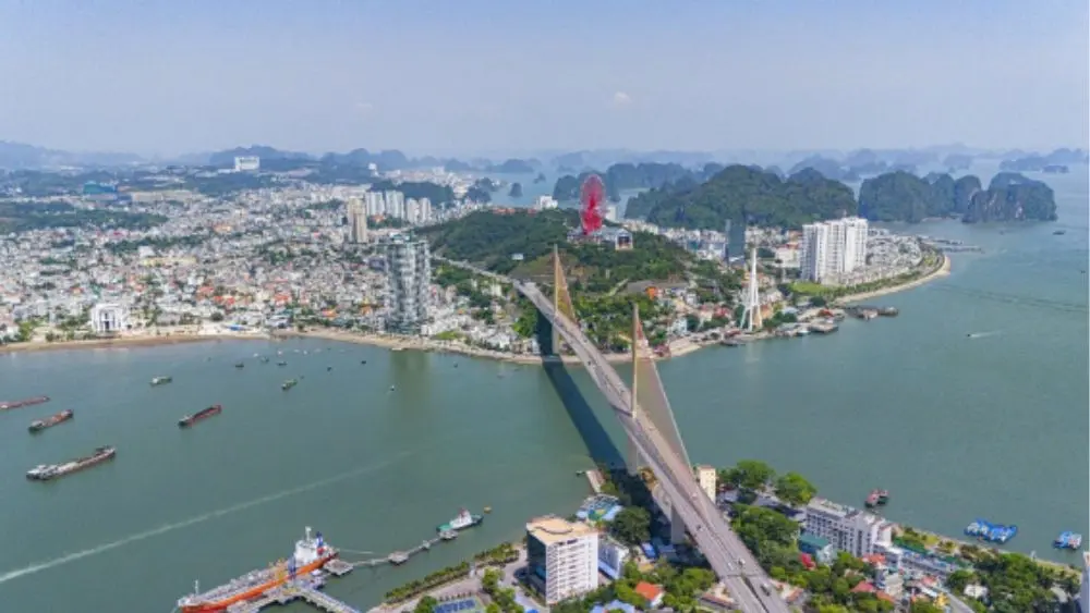 Quảng Ninh chính thức trở thành thành phố trực thuộc Trung ương thứ 8 của Việt Nam từ ngày 1/9, mở ra giai đoạn phát triển mới.