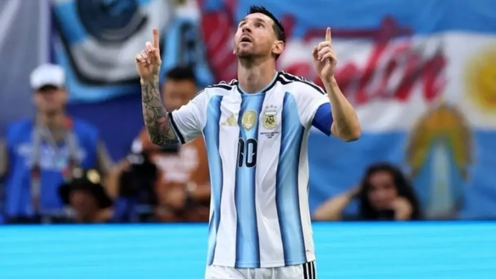 Messi chính thức chia tay đội tuyển Argentina sau 20 năm gắn bó, khép lại hành trình quốc tế với nhiều danh hiệu lớn.