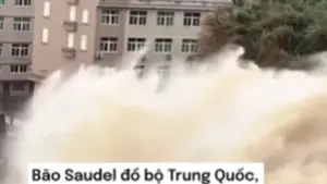 Bão Saudel đổ bộ Trung Quốc gây mưa lớn, lũ lụt và sạt lở tại nhiều khu vực. Hàng chục nghìn người được huy động ứng phó khẩn cấp.