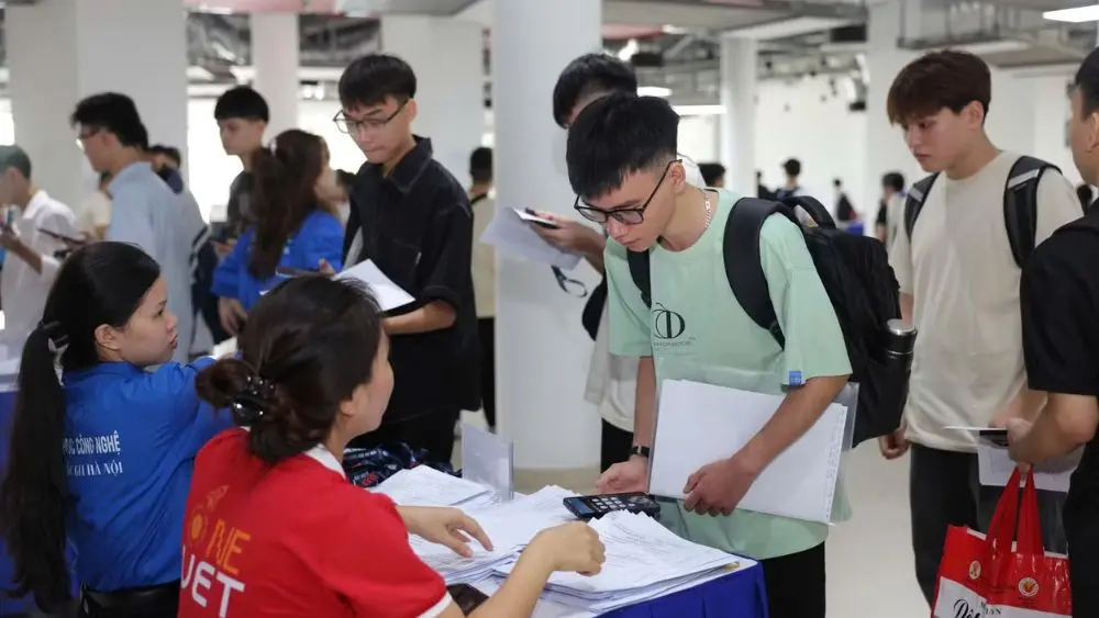 Hơn 17.000 tân sinh viên ĐH Quốc gia Hà Nội sẽ học tập tại cơ sở Hòa Lạc, mở ra bước chuyển mới trong mô hình đại học tập trung.
