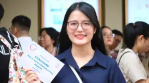Nữ bác sĩ nội trú Vũ Thị Huyền Trang lập kỷ lục tại Match Day 2026, đạt vị trí 15 kỳ thi bác sĩ nội trú Trường đại học Y Hà Nội.