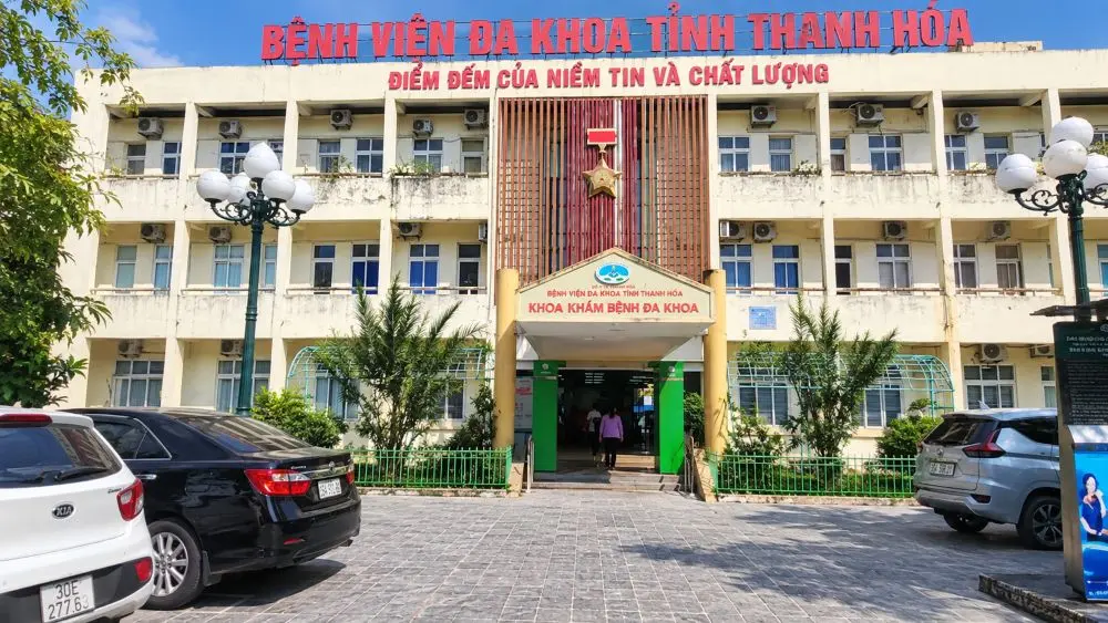 Bệnh viện Đa khoa tỉnh Thanh Hóa lên tiếng về vụ xe cấp cứu chở bệnh nhân 16km, thu 9,5 triệu đồng và những vấn đề quản lý liên quan.