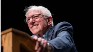 Thượng nghị sĩ Mỹ Bernie Sanders kêu gọi cấm siêu trí tuệ AI và tạm dừng phát triển AI tiên tiến trước những rủi ro khó kiểm soát.