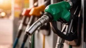 Các nước vùng Vịnh tìm cách duy trì dòng chảy dầu qua những tuyến vận tải thay thế