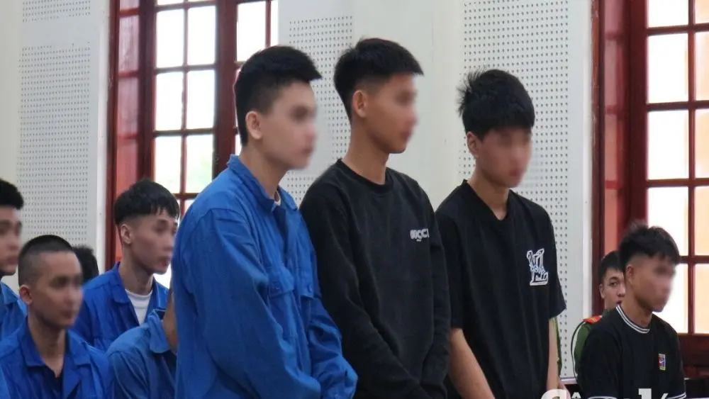 Hồ Đình Tú bị tuyên 16 năm tù về tội giết người sau cuộc hỗn chiến khiến một người tử vong tại Nghệ An.