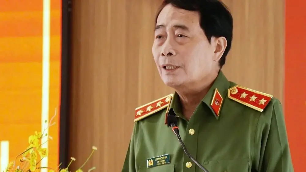 Thứ trưởng Lê Quốc Hùng khẳng định sẽ làm rõ nguyên nhân thiếu sách giáo khoa và trách nhiệm của các tổ chức, cá nhân liên quan.