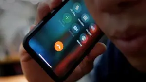 Điện thoại có dấu hiệu bất thường có thể bị nghe lén