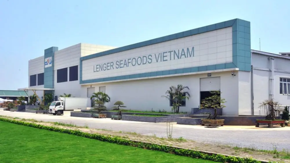 Nhà máy chế biến nghêu tại Ninh Bình được tập đoàn Hà Lan chuyển nhượng, có công suất 300 tấn/ngày và doanh thu hơn 500 tỷ đồng/năm.