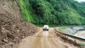 Thái Nguyên công bố tình huống khẩn cấp về thiên tai do mưa lớn gây sạt lở, hư hỏng Quốc lộ 3 và đường Hồ Chí Minh.