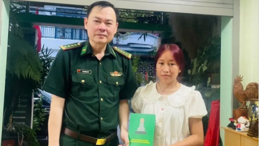Pờ Vân Minh, cô gái La Hủ ở Lai Châu, vượt khó học tập nhờ sự đồng hành của Bộ đội Biên phòng. Tìm hiểu hành trình vươn lên của em.