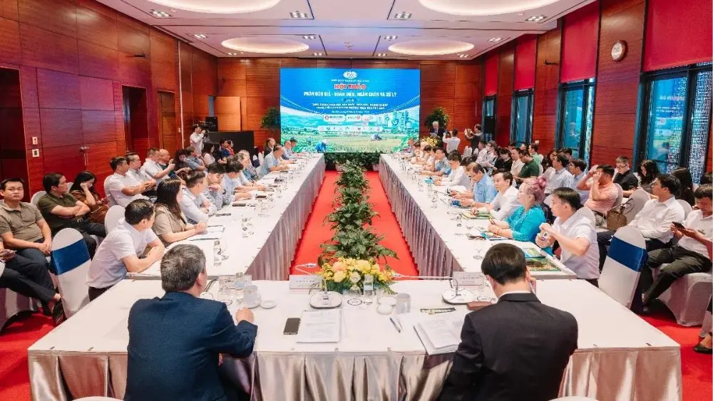 Phân bón giả ngày càng tinh vi, gây thiệt hại cho nông dân và doanh nghiệp. Hội thảo đề xuất giải pháp siết quản lý, làm sạch thị trường.