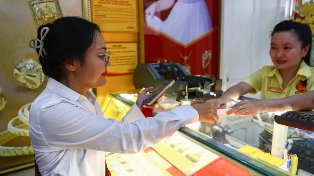 Quy định mới về thanh toán khi mua bán vàng
