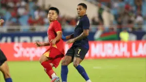 Tuyến giữa tuyển Việt Nam còn mất cân bằng, đặt ra yêu cầu điều chỉnh nhân sự và chiến thuật trước Asian Cup 2027.