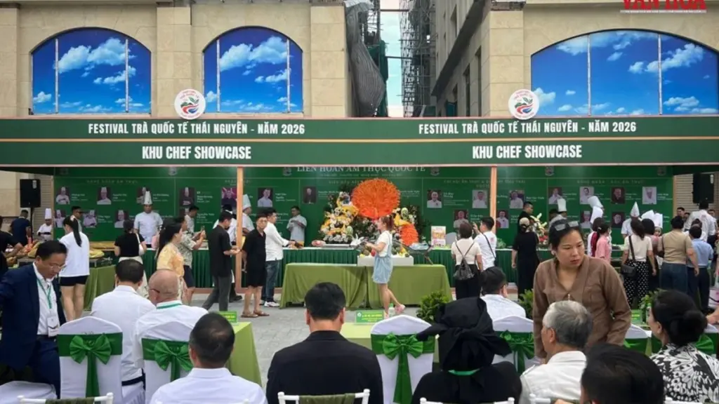 Khám phá Liên hoan ẩm thực về trà tại Thái Nguyên với 30 món ăn sáng tạo, góp phần quảng bá văn hóa trà và du lịch địa phương.