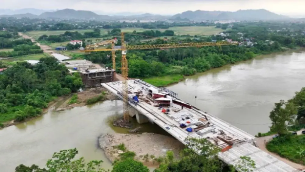 Thái Nguyên chốt tiến độ hoàn thành cầu Quang Vinh 1 và 2, phấn đấu thông xe kỹ thuật cả hai cầu vào ngày 30/4/2027.