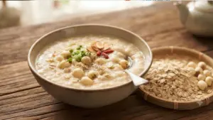 5 món cháo giàu magie từ yến mạch, hạt sen, gạo lứt, đậu đen và bí đỏ tốt cho người sau tuổi 70.
