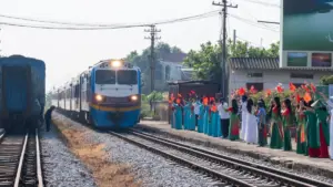 Chuyến tàu di sản Hà Nội – Thái Nguyên đưa du khách trải nghiệm văn hóa trà và khám phá xứ Trà.