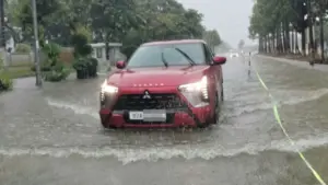 Dự báo thời tiết miền Trung: Hà Tĩnh đến Đà Nẵng có mưa lớn dồn dập trong 3 ngày, lượng mưa có nơi vượt 250mm.