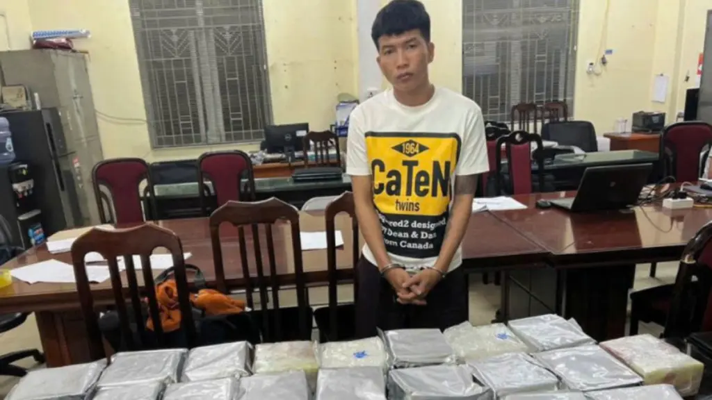 Triệt phá đường dây ma túy xuyên quốc gia, bắt giữ Phạm Tuấn Cường cùng 2 đối tượng, thu giữ tổng cộng 55kg ma túy đá.