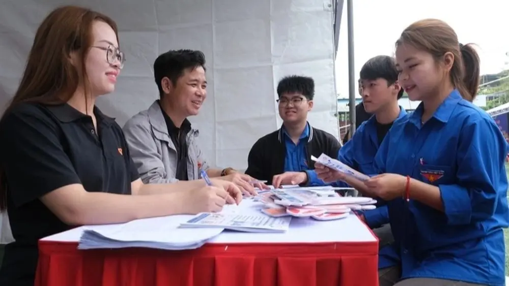Hà Nội tìm kiếm nhân lực xây dựng, cơ khí để phục vụ các dự án trọng điểm, mở ra nhu cầu tuyển dụng lớn ở nhiều lĩnh vực.