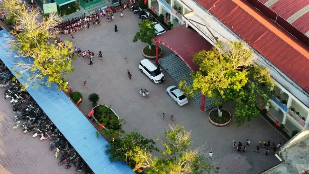 Hải Phòng siết chặt an toàn trường học sau vụ học sinh lớp 1 tử vong, yêu cầu rà soát đưa đón và kiểm tra các khu vực tiềm ẩn nguy cơ tai nạn.