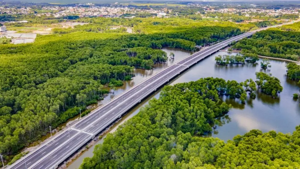 Huy động gần 3 triệu tỷ đồng phát triển hạ tầng giao thông, Việt Nam kỳ vọng thúc đẩy đầu tư cao tốc thông qua hợp tác công tư PPP.