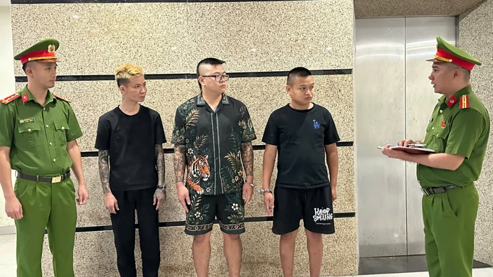 Khởi tố, bắt tạm giam 3 bị can liên quan vụ mua bán người dưới 16 tuổi, giam người trái pháp luật tại Thanh Hóa.