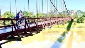 Cầu Đồng Liên ở Thái Nguyên có dấu hiệu xuống cấp, tiềm ẩn nguy cơ mất an toàn. Những vấn đề nào đang được đặt ra?