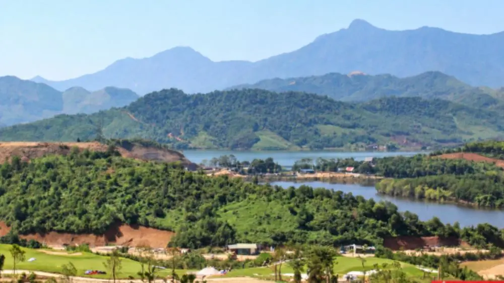 Phát triển du lịch Thái Nguyên dựa trên cảnh quan thiên nhiên và văn hóa đặc sắc, mở ra cơ hội tăng trưởng kinh tế bền vững.