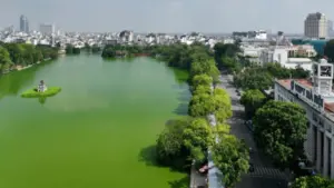 Hà Nội dự kiến di dời 356 hộ dân và 61 tổ chức để tái thiết khu vực hồ Gươm, mở rộng không gian công cộng và chỉnh trang cảnh quan.