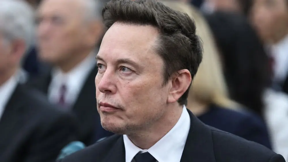 Tỷ phú Elon Musk cảnh báo các chính trị gia muốn điều tra ông, trong bối cảnh những tranh cãi liên quan đến doanh nhân công nghệ này tiếp diễn.